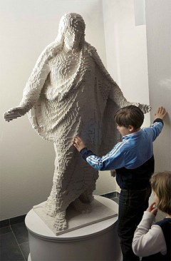 Estatua de lego de Jes&uacute;s