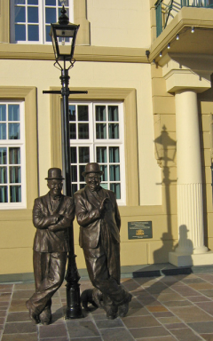 Laurel & Hardy statue, Ulverston